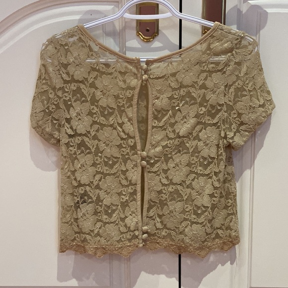 Aritzia lace blouse - Picture 2 of 2